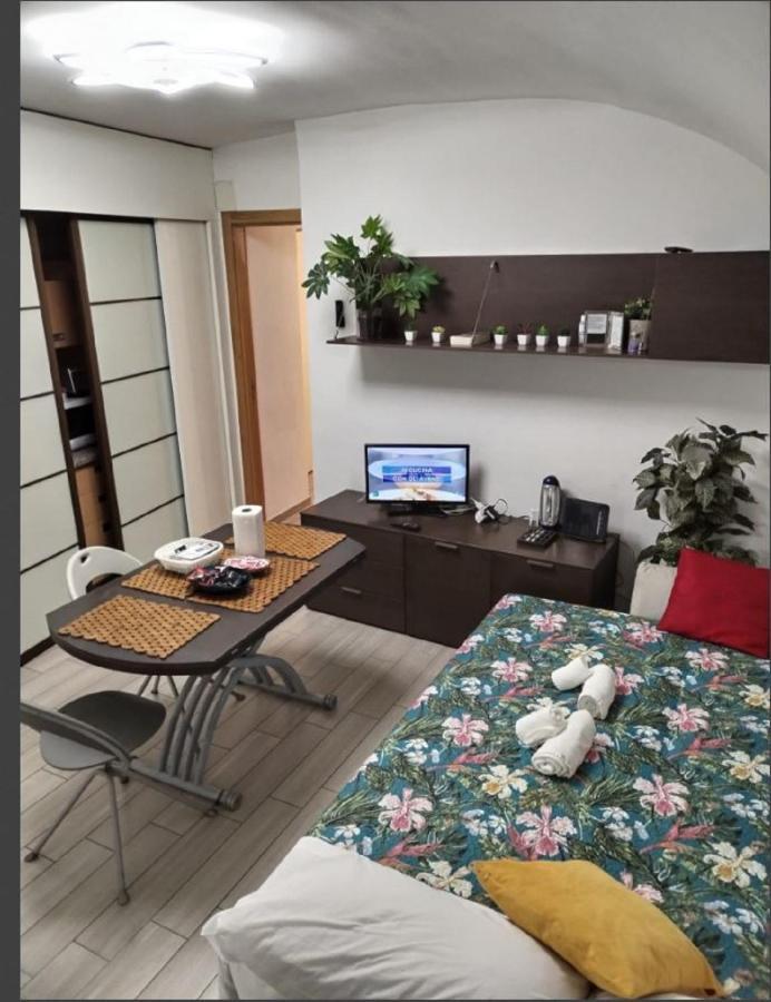 רומא Lovely Basement Trevi Fountain מראה חיצוני תמונה