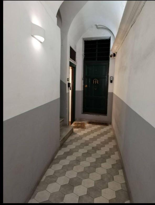 רומא Lovely Basement Trevi Fountain מראה חיצוני תמונה